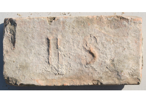 Monogrammos tégla